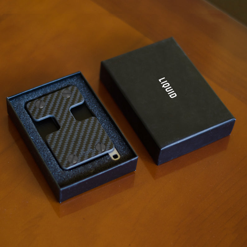 Carbon Fiber Liquid Wallet (Black Screws)